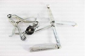 MERCEDES W124 CAM KRİKOSU ÖN SOL 83-96 AFTER MARKET